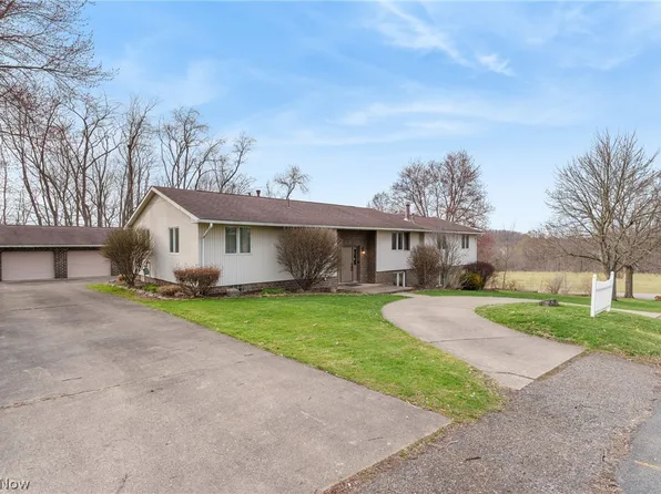 901 N Marion Ave, Louisville, OH 44641