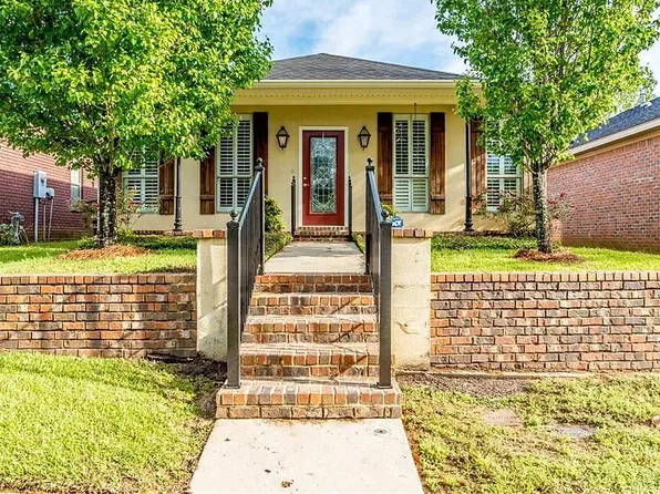 6016 Magnolia Pl E, Mobile, AL 36608