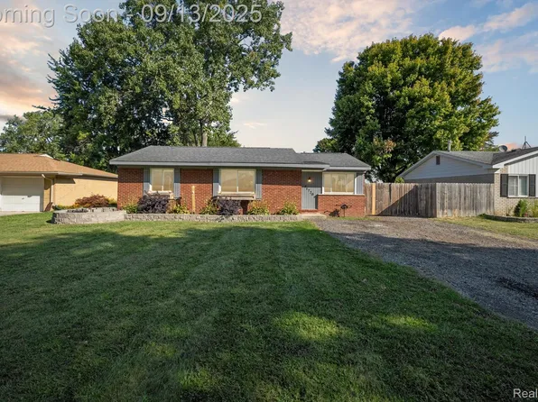 41720 Arthur St, Van Buren Township, MI 48111