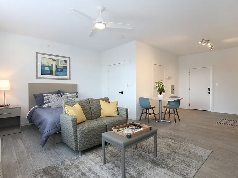 Studios180 Short/Long Term Leases — Photo 10