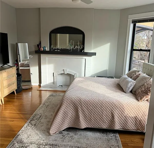 4418 N Artesian Ave #2 — Photo 9