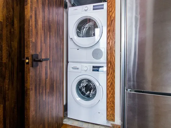 865 Willoughby Avenue image 7 of 13