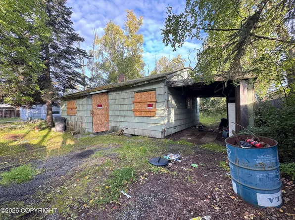 4430 Wright St, Anchorage, AK 99507