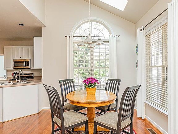 3rd image of 10096 Poplar Hall Ct