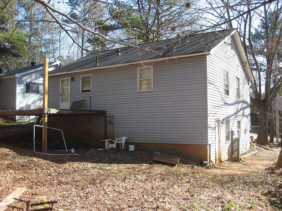 2nd image of 2896 Vernon Ct