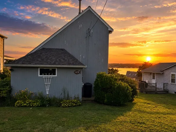 127 Pettey Ln #B, Westport, MA 02790
