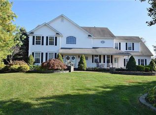 4 Mulberry Ct, Miller Place, NY