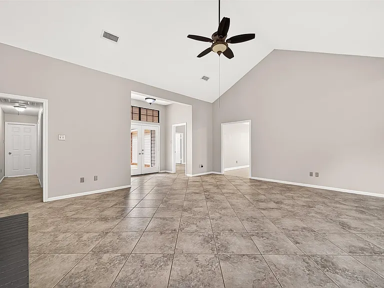 34 Green Slope Pl — Photo 8