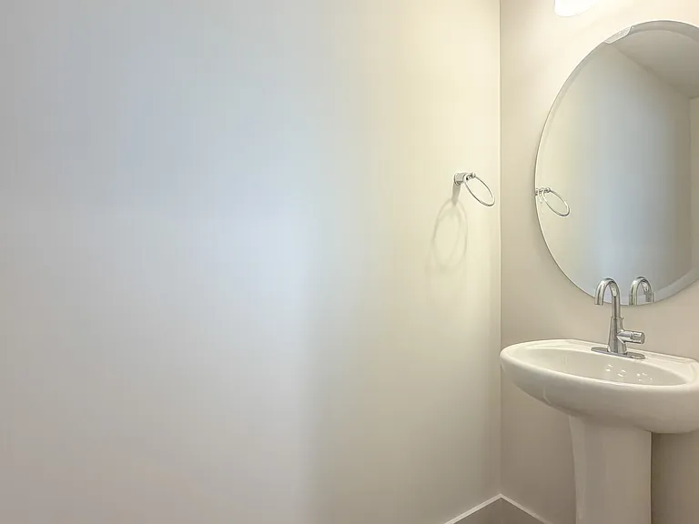271 Locust St — Photo 14