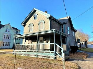 17 Stanton St #2, Pawcatuck, CT 06379