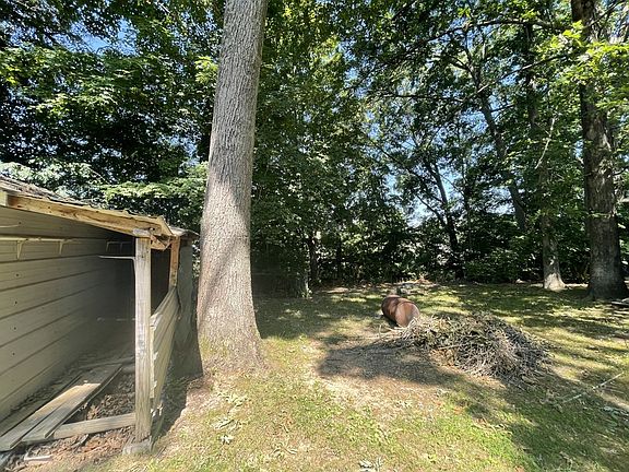 5th image of 1632 Vista Ln