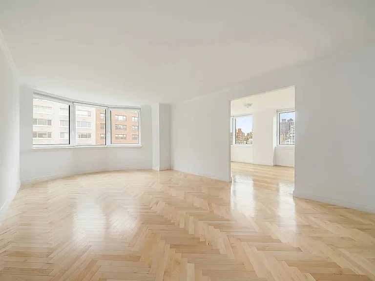 188 E 78th St #11A — Photo 3