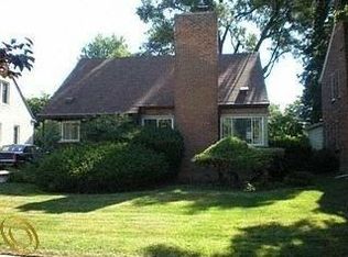 26500 Wyoming Rd, Huntington Woods, MI 48070