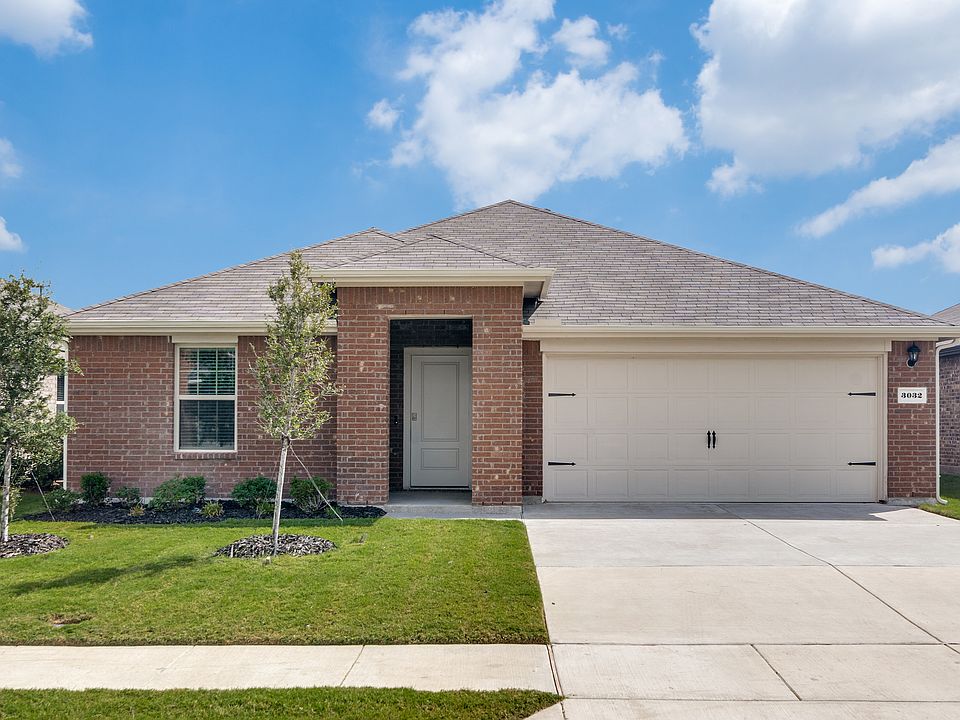 1st image of 3032 Zinnia St