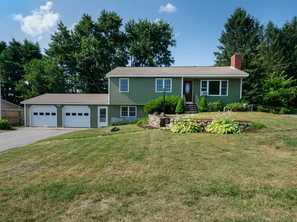 8 Donald Avenue, Pembroke, NH 03275