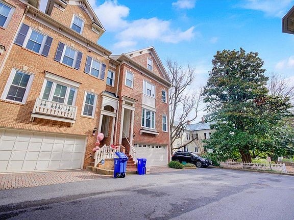3rd image of 2333 N Van Buren Ct