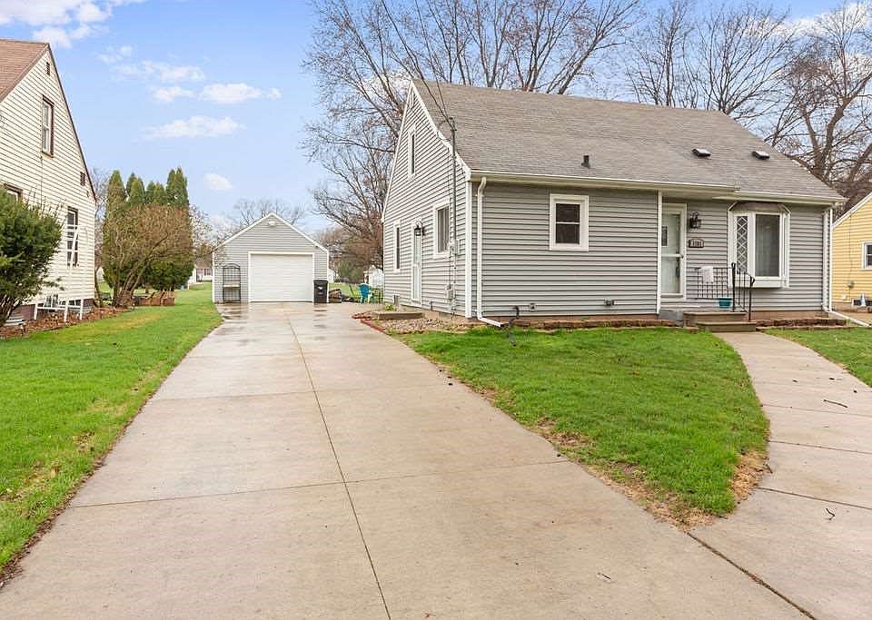 Welcome to 1701 S Jackson Street