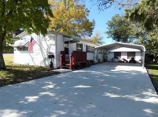 303 W 8th St, Hermann, MO 65041