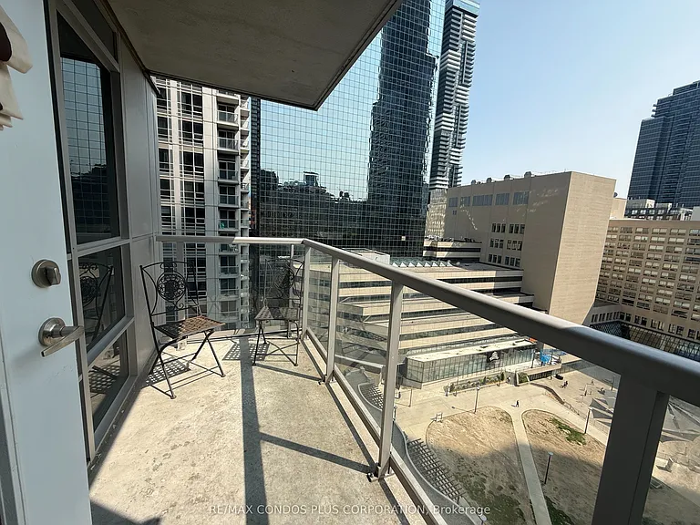 761 Bay St #1402 — Photo 15