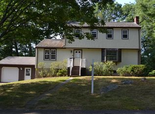 19 Windsor Dr, Hingham, MA 02043