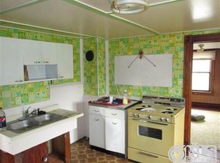 58710 Wolverine St, Calumet, MI 49913