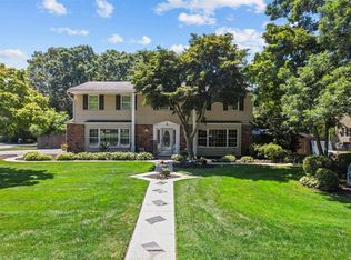 2 Nixon Ct, Lake Grove, NY 11755