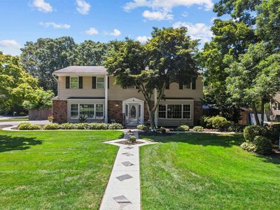 2 Nixon Court, Lake Grove, NY, 11755