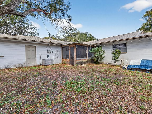 3rd image of 1247 Cedar Cir