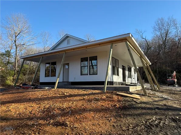 10280 Smokey Ln, Fayetteville, AR 72701