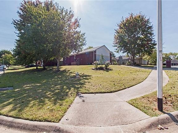 2nd image of 4277 E Lawndale Dr