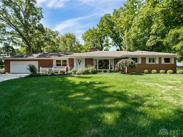 108 Wunderwood Dr, Tipp City, OH 45371