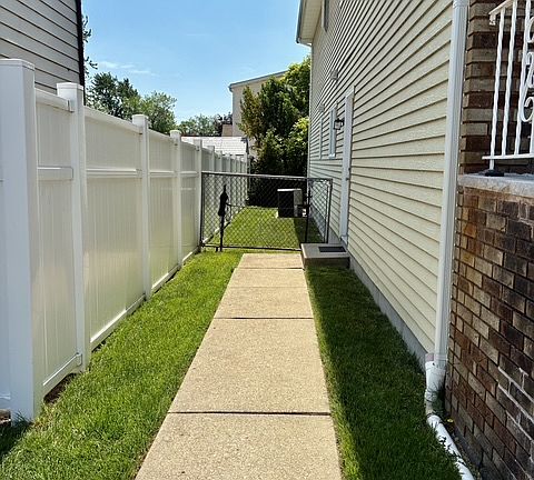 2nd image of 620 N Midland Ave