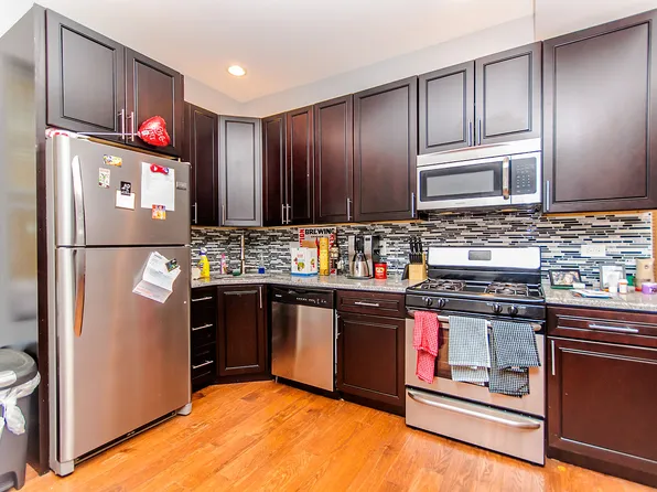 2342 W Augusta Blvd #2R, Chicago, IL 60622