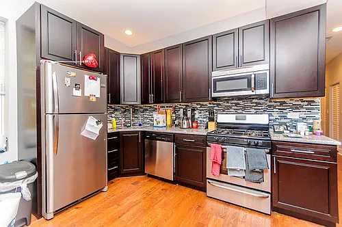 2342 W Augusta Blvd #2R Photo 1