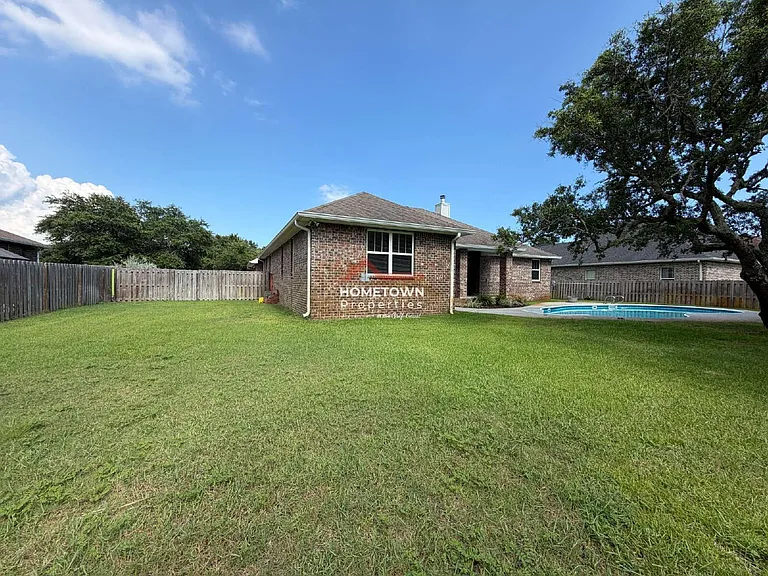 1467 W Shores Blvd — Photo 47