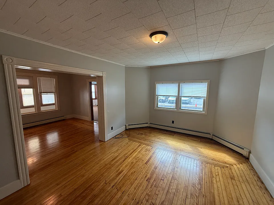 132 Coburn Ave #1