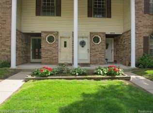 35707 Hunter Ave UNIT 8, Westland, MI 48185