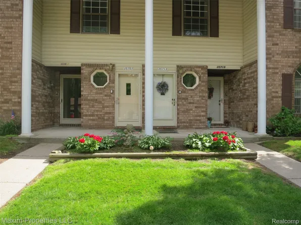 35707 Hunter Ave Unit 8, Westland, MI 48185
