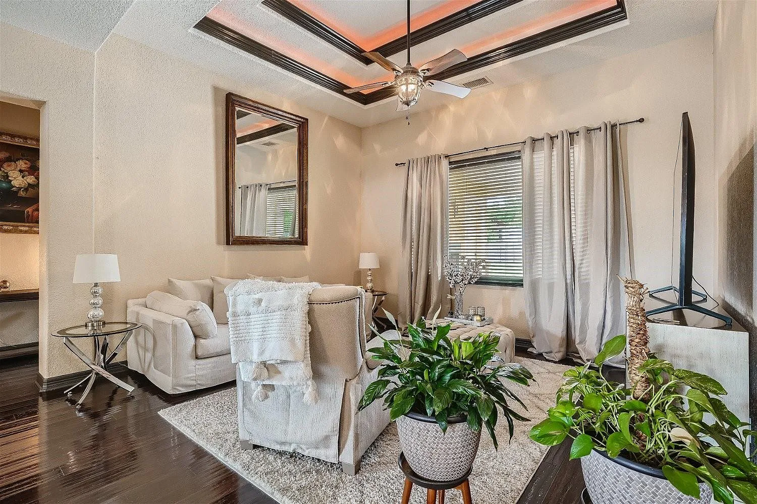 4 bed, 3.5 bath, 3600 sqft, $4,200 — Photo 2