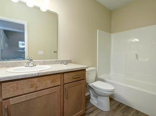 4377 N Toby Ave, Springfield, MO 65803