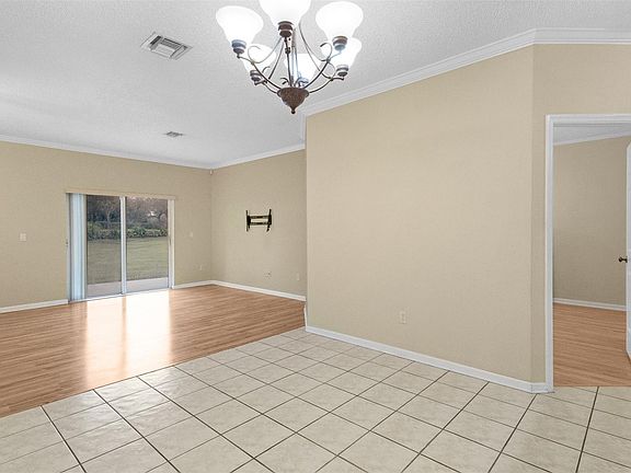 4th image of 4652 SW 13th Street