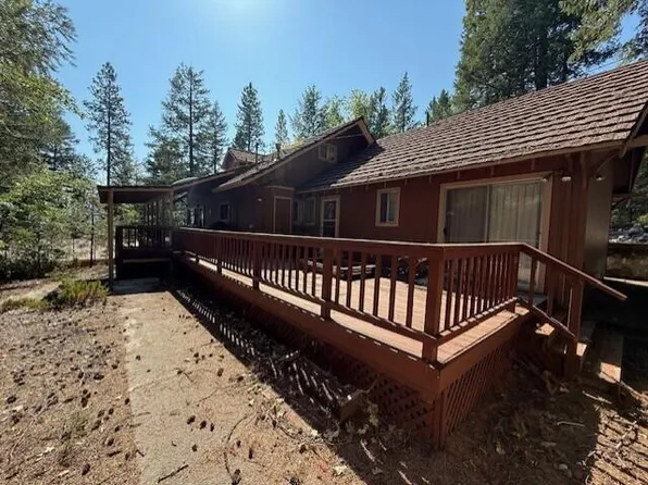 279 Placer Dr, Trinity Center, CA 96091
