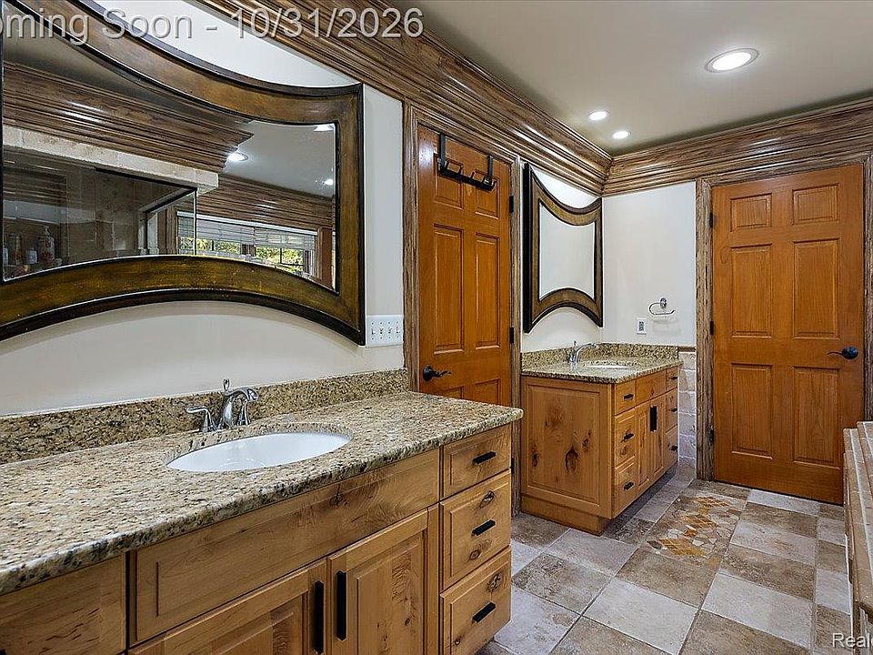 21365 Goldsmith St, photo 26