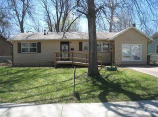 1328 W Broadmoor St, Springfield, MO 65807