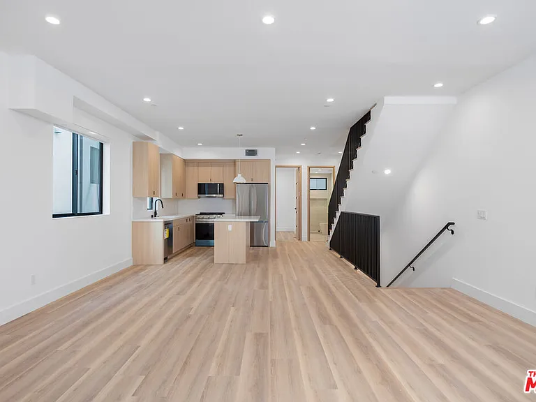 5313 Ben Ave #1 — Photo 7