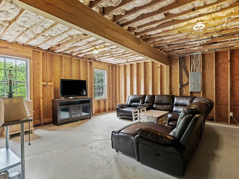 638 Glen Valley Way — Photo 30