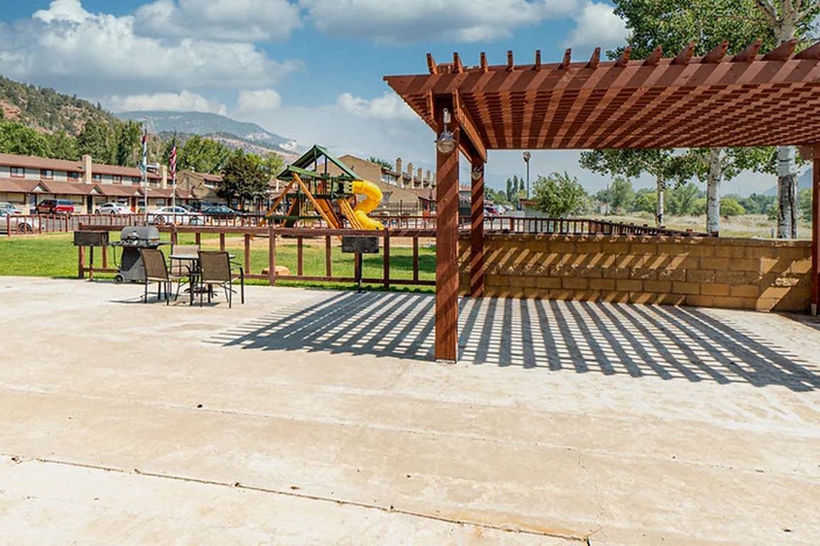 Red Cliff Apartments in Durango, CO