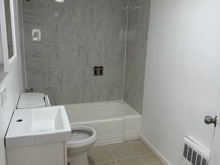 1418 Scoville Ave #B — Photo 5