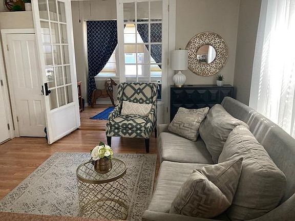 3rd image of 838 6th St N APT 5
