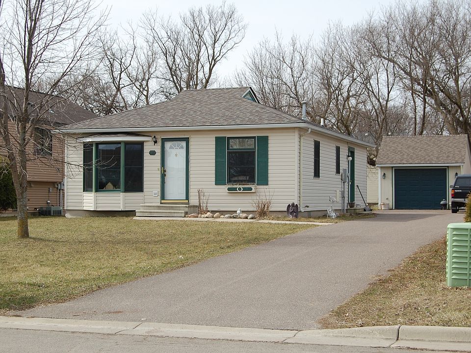 1st image of 115 Galigers Ln